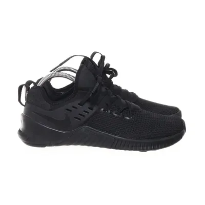 Trainers (Black) from Nike