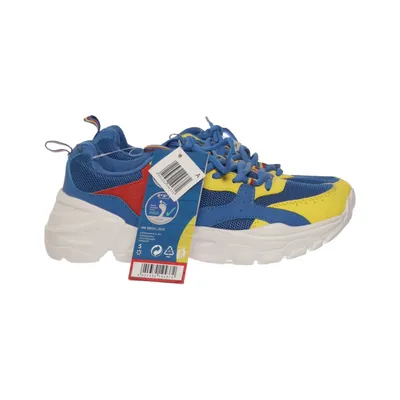 Baskets (Bleu, Jaune, Rouge) de Lidl