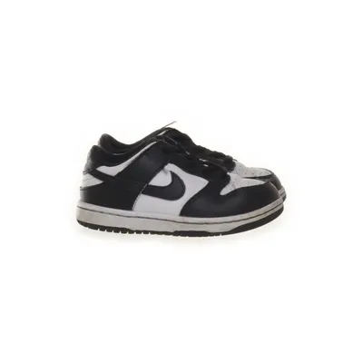 Sneakers (Dunk Low) från Nike