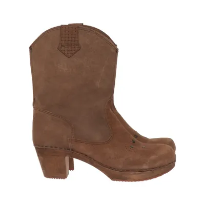 Clogs (Brown) from Sanita