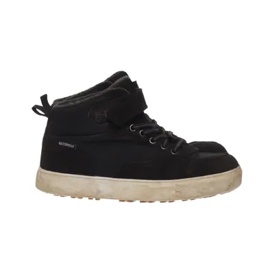 Sneakers (Black) from Linear