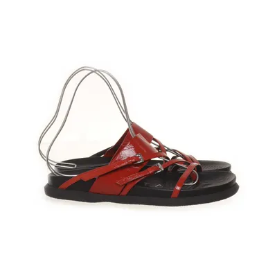 Slip-ins (Röd, Svart) från Miista