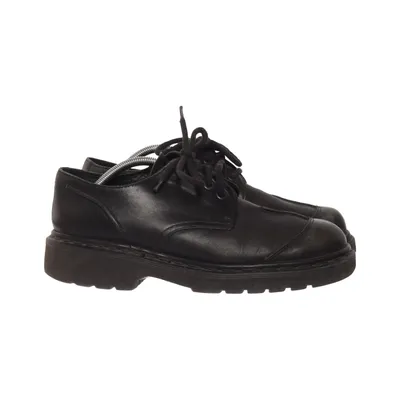 Derby shoes (9305) from Dr. Martens