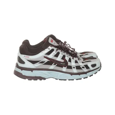 Sneakers (P-6000) from Nike