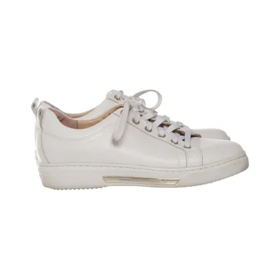 Sneakers (White) from Cypres