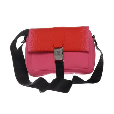 Axelremsväska (Rosa, Röd, Svart) från Marc Cain