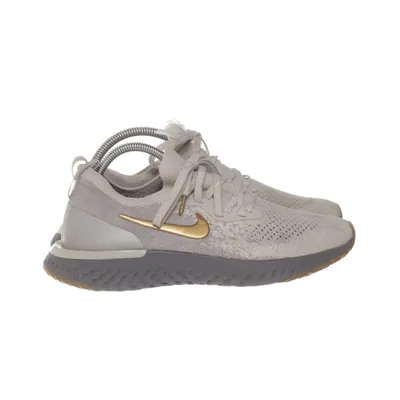 Trainingsschoenen (Grijs) van Nike