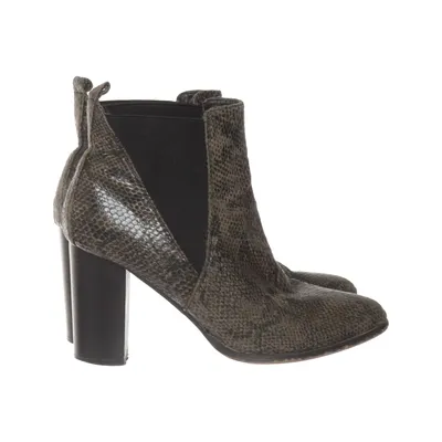 Chelsea boots (Gray, Black) from Vanessa Wu