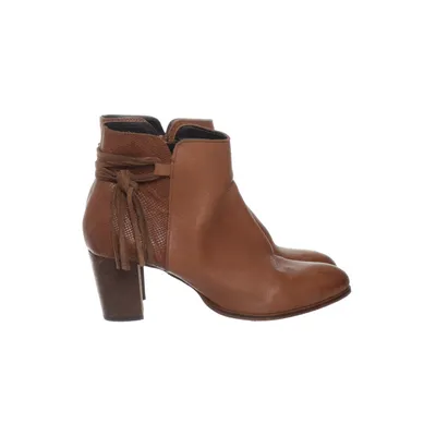 Heeled boots (Brown) from Texto