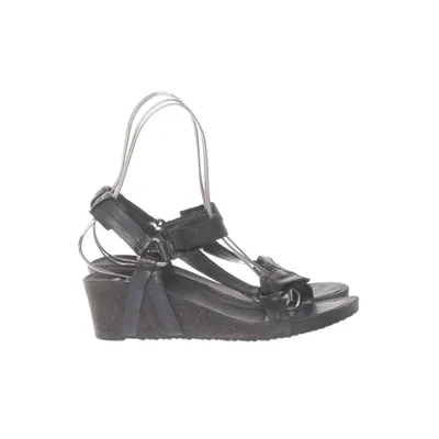 Wedges (Black) from Teva