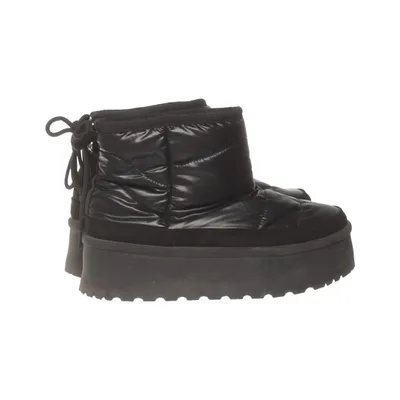 Boots (Schwarz) von Carin Wester