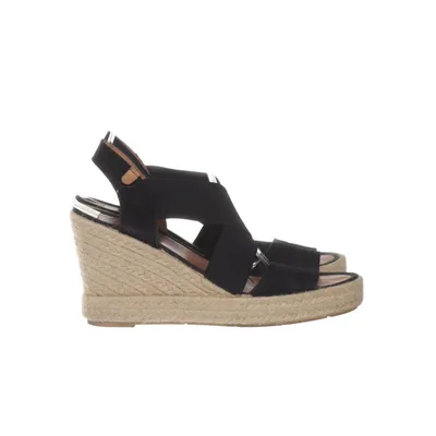 Wedges (Black, Beige) from Verbenas