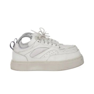Sneakers (F016004) van Eytys Leer