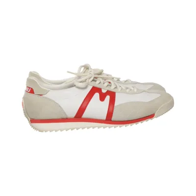Sneakers (Titan) from Karhu