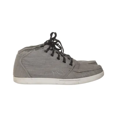 Baskets (Gris) de K1X