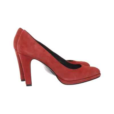 Pumps (Red) from Pesaro