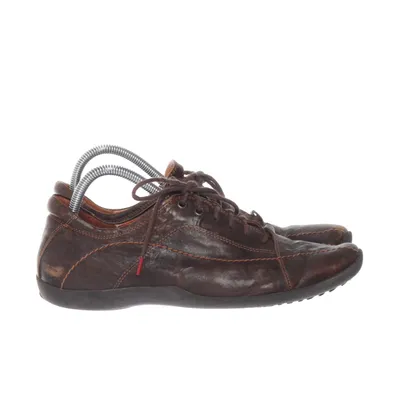 Schoenen (Bruin) van Think! Leer