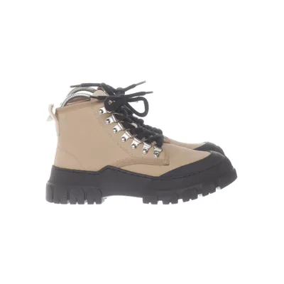 Laced boots (Beige) from Garment Project