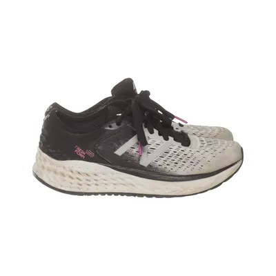 Hardloopschoenen (Fresh Foam 1080v9) van Icebug