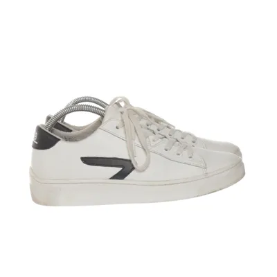 Baskets (Blanc) de Hub