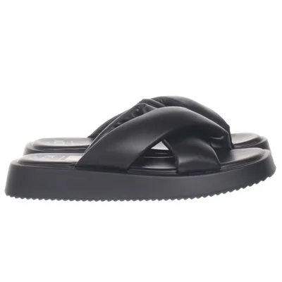 Slip-ins (Black) from Vox
