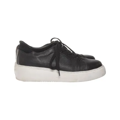 Baskets (Noir, Blanc) de Cobler