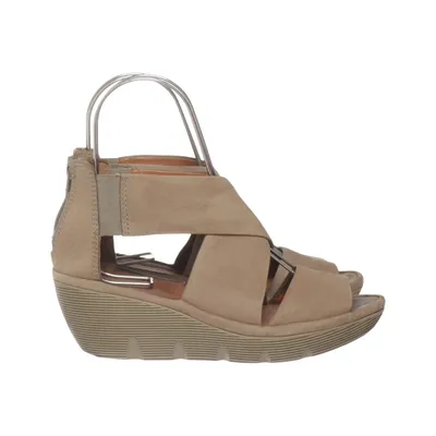 Sleehakken (Beige) van Clarks Artisan Leer