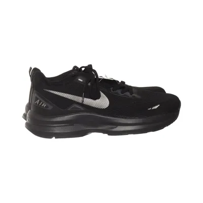 Trainers (Black) from Nike