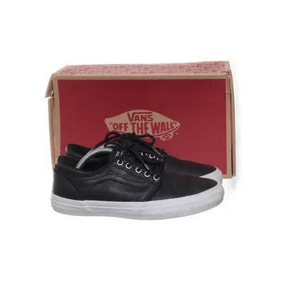 Sneakers (Black) from Vans