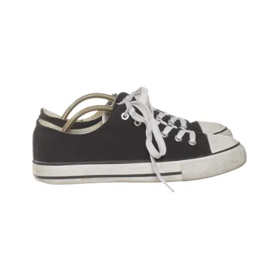 Chaussures en toile (Noir, Blanc) de Vty