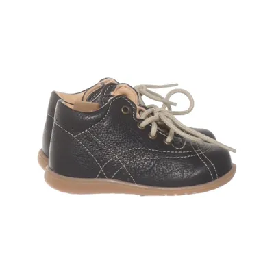 Sneakers (Black) from Kavat Leather