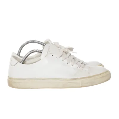 Sneakers (MOORE) från Sneaky Steve