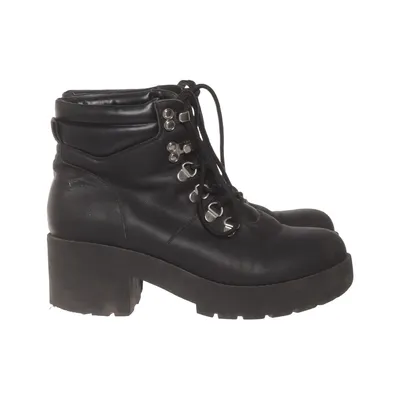 Laced boots (Black) from Attitude