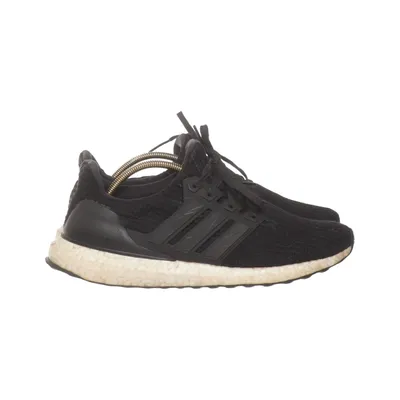 Träningsskor (Ultraboost) från Adidas