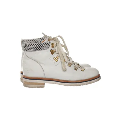 Bottes à lacets (ELIZA 3) de Melvin & Hamilton
