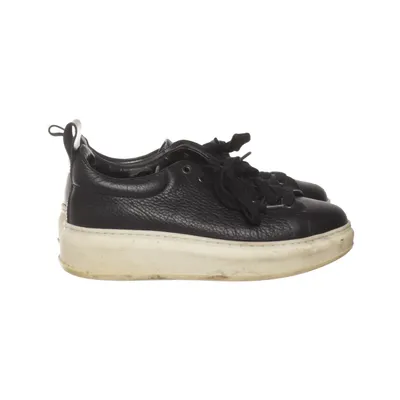 Sneakers (Black) from Jim Rickey