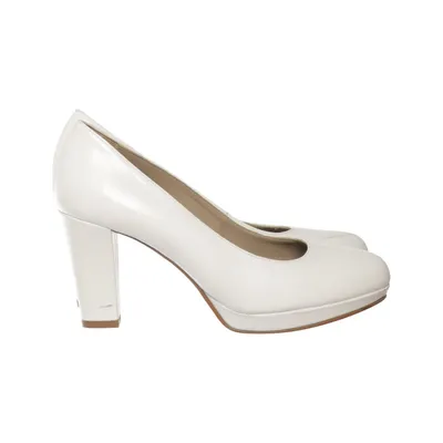 Pumps (White) from Noë