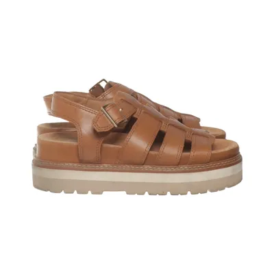 Sandals (Brown) from Clarks Leather