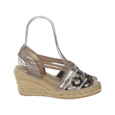 Chaussure compensées (Argent, Noir, Beige) de Vidorreta Cuir