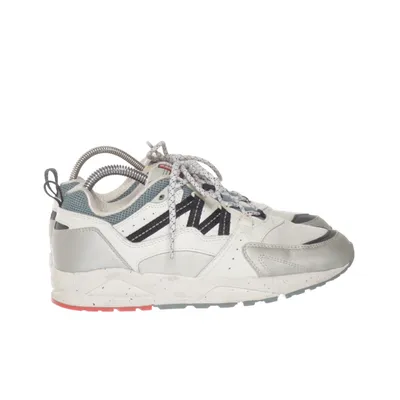 Sneakers (White) from Karhu