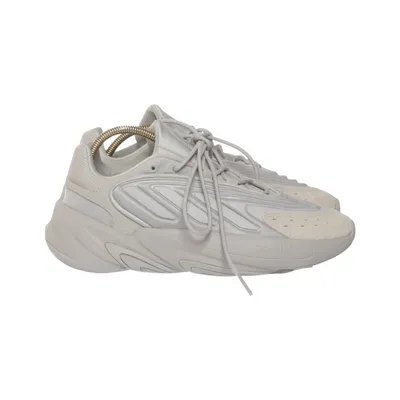 Träningsskor (Ozelia) från Adidas