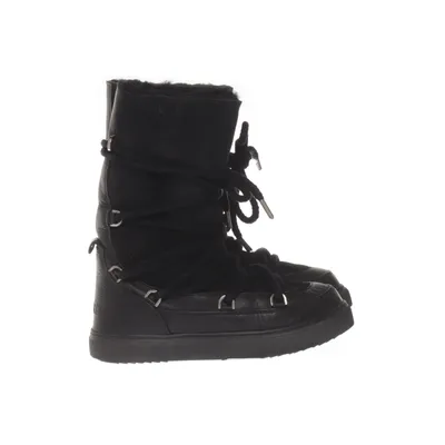 Bottes à lacets (Noir) de Inuikii