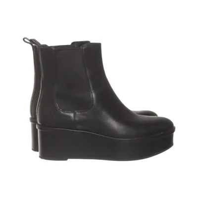 Chelsea boots (Black) from What For