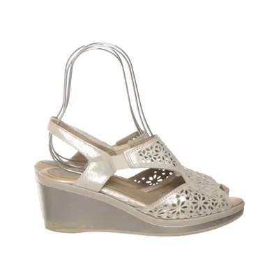 Wedges (Silver) from Pitillos Leather