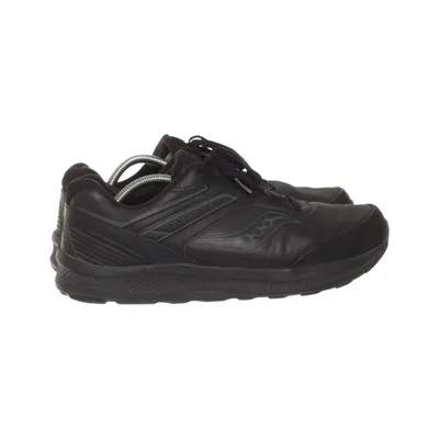 Sneakers (saucony, sneakers, running shoes, trainers, athletic shoes, sport shoes, black sneakers, all black, minimal sneakers, performance shoes, comfort shoes, cushioned, lightweight, breathable, durable, walking shoes, gym shoes, fitness, training, casual wear, everyday shoes, streetwear, men shoes, size 46, eu 46, large size, clean look, modern design, simple style, versatile, work shoes, all day comfort y2k, y2k aesthetic, tiktok, tiktok trend, trending, viral, streetwear aesthetic, clean aesthetic, minimal aesthetic, gym aesthetic, lifestyle, cool, vibe, pinterest, pinterest aesthetic) från Saucony