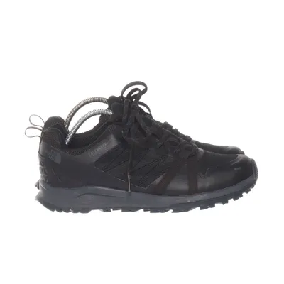 Hiking shoes (Black) from The North Face
