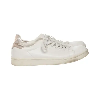 Sneakers (MYNX) från Betts Skinnimitation