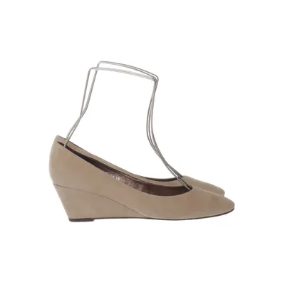 Wedges (Beige) from Jerns