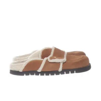Slippers (Brown) from Nubikk