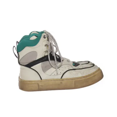 Kängor (Vit, Grön, Svart) från Eytys